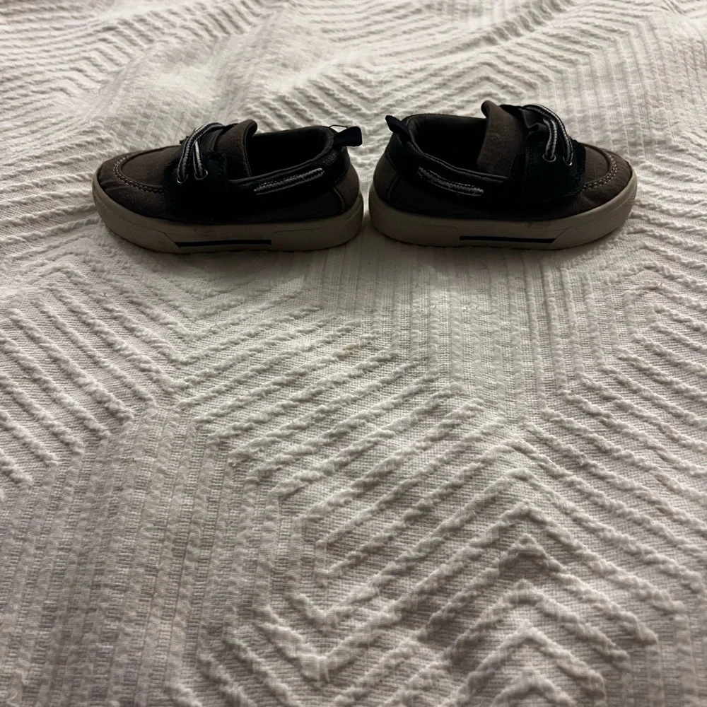 Carter’s size 5 Boat Shoes‎